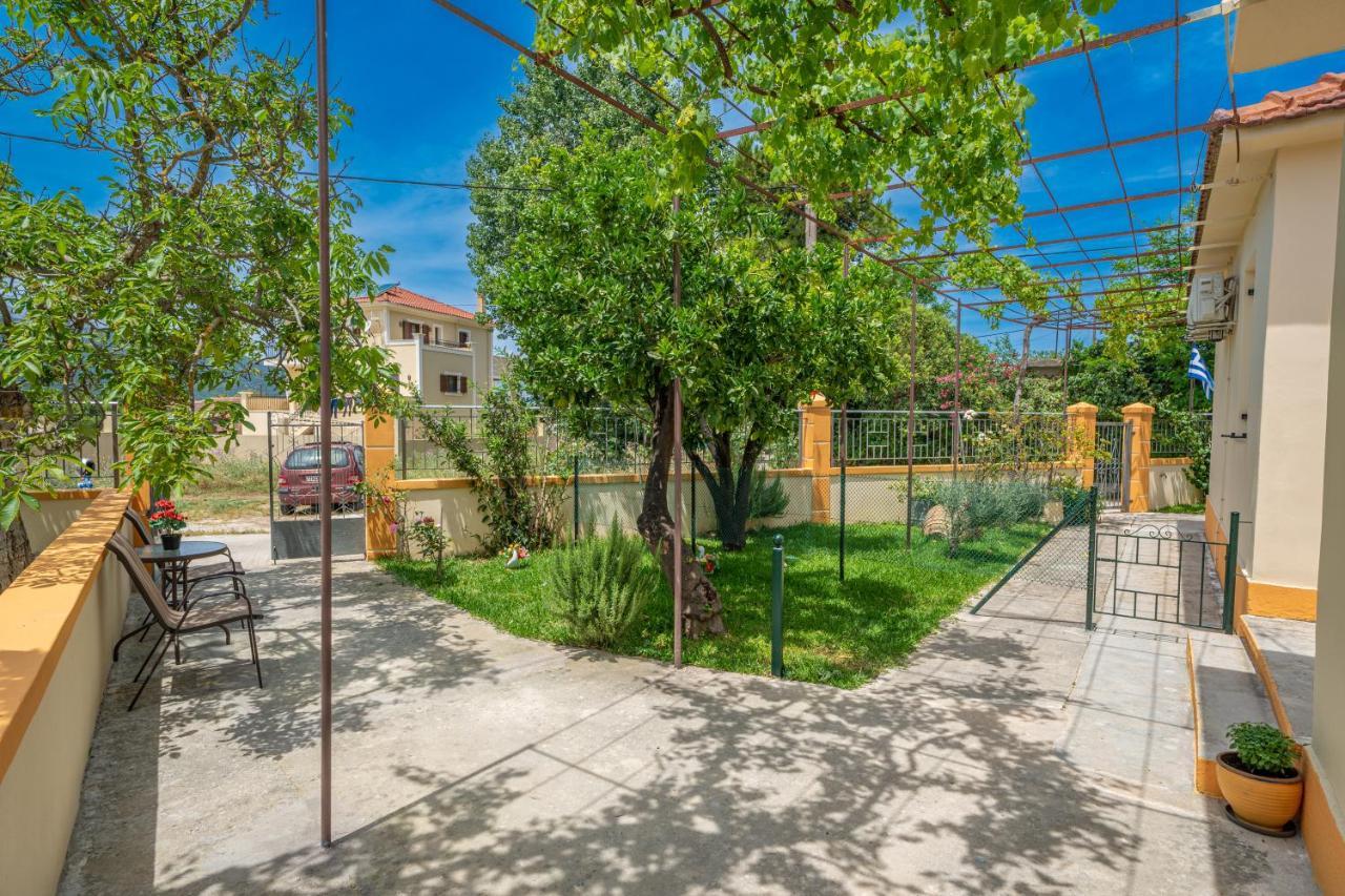 Ira'S House Villa Сами Екстериор снимка