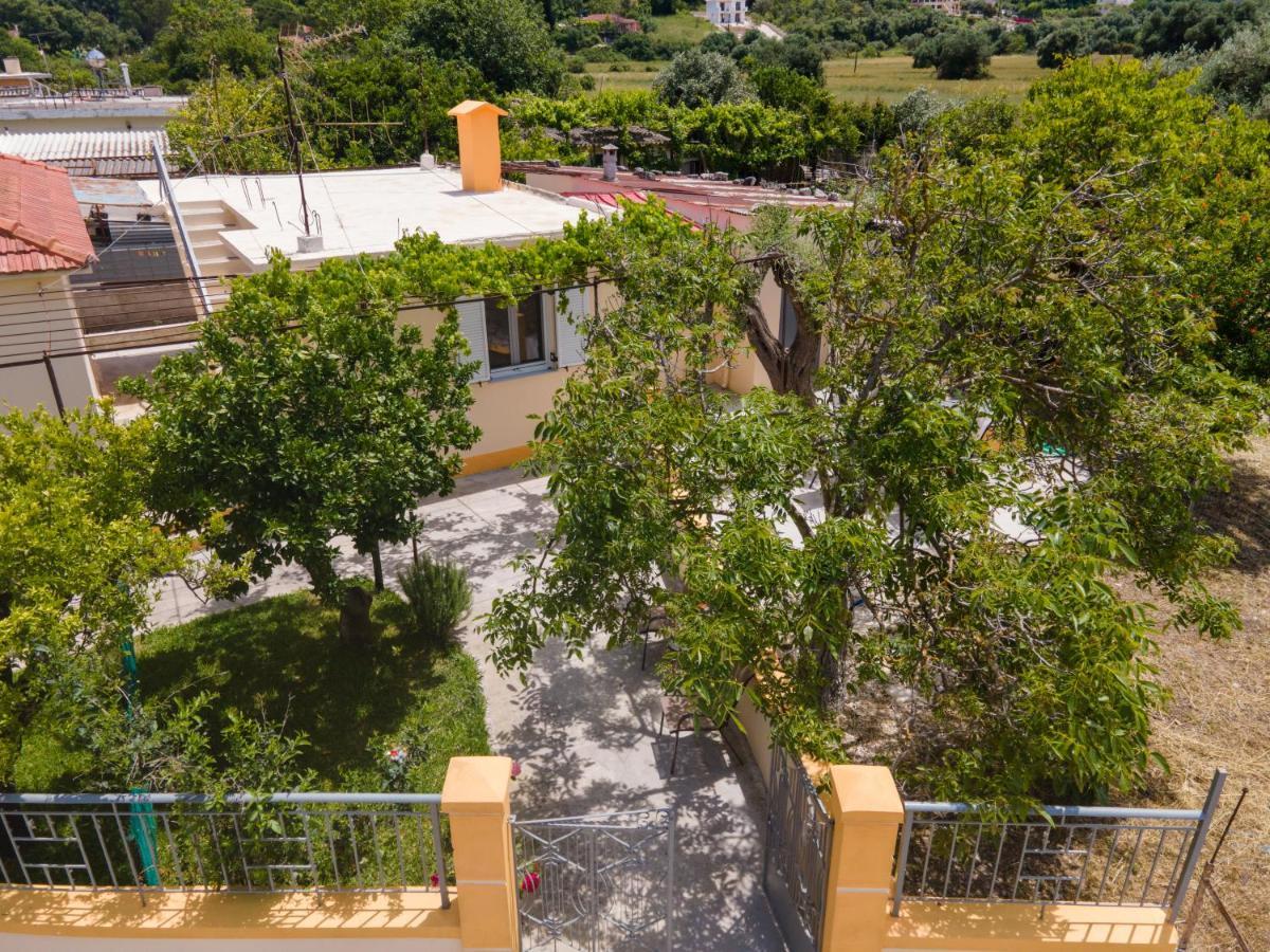 Ira'S House Villa Сами Екстериор снимка
