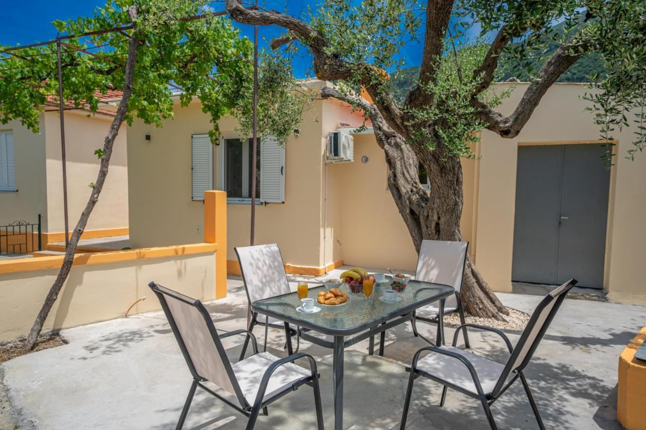 Ira'S House Villa Сами Екстериор снимка